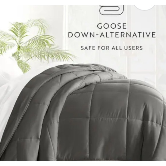 Bedding Outlet Gray All Season Bed in a Bag Luxury Full / Queen 8 Piece. NIB - Picture 3 of 10